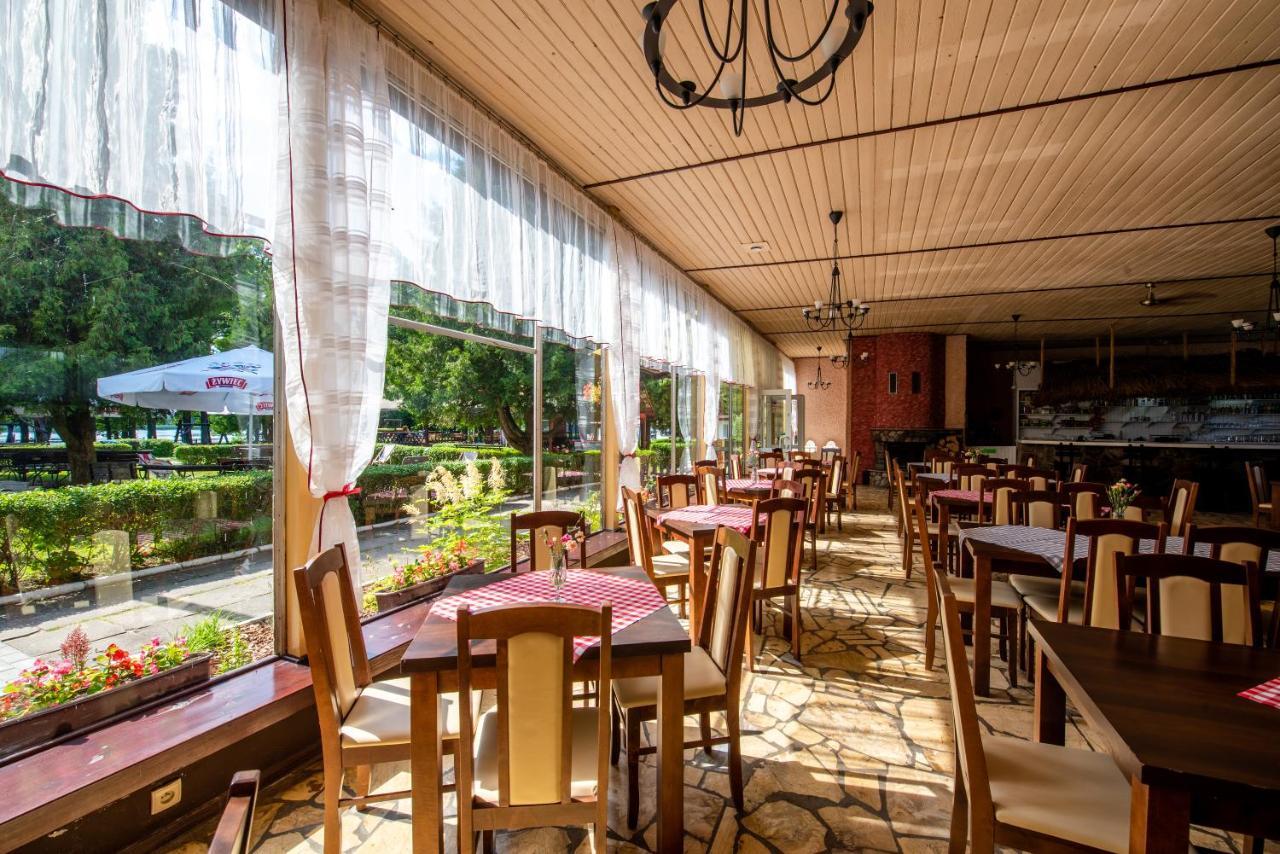 Osrodek Wypoczynkowy Dolomity Hotel Jedwabno Bagian luar foto
